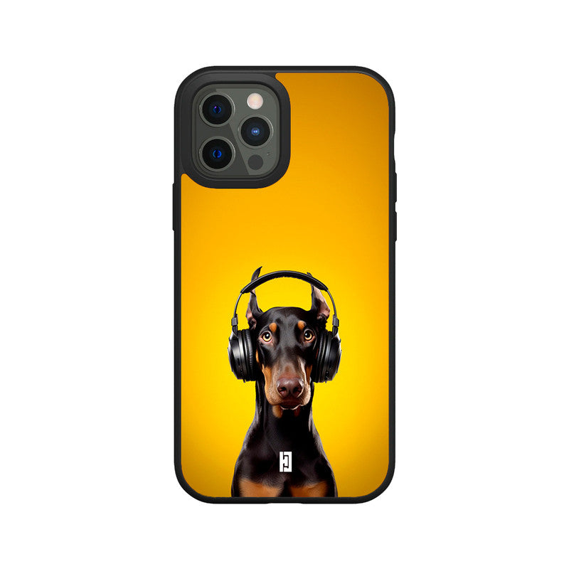 Funda iPhone 12 Pro Doberman